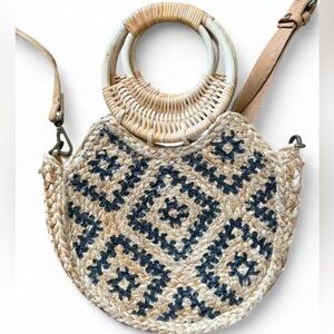 NEIMAN MARCUS Boho jute/straw bag with gray  pattern.